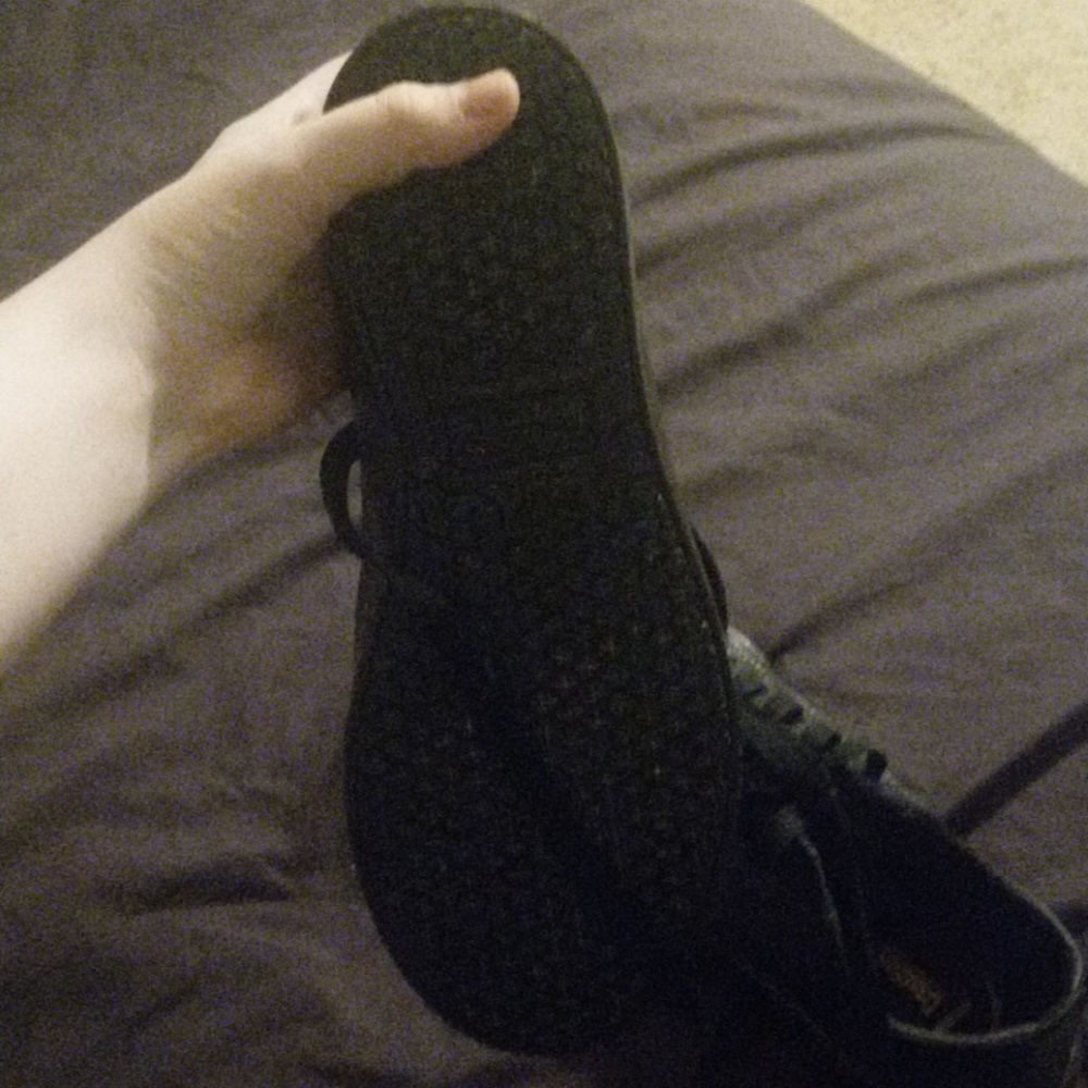 Work shoes - Picture 2 of 3